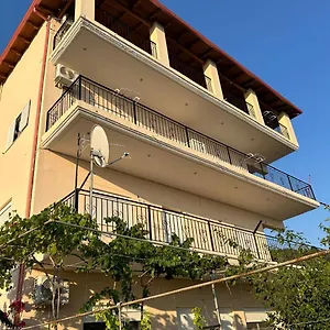  Guest house Mateo